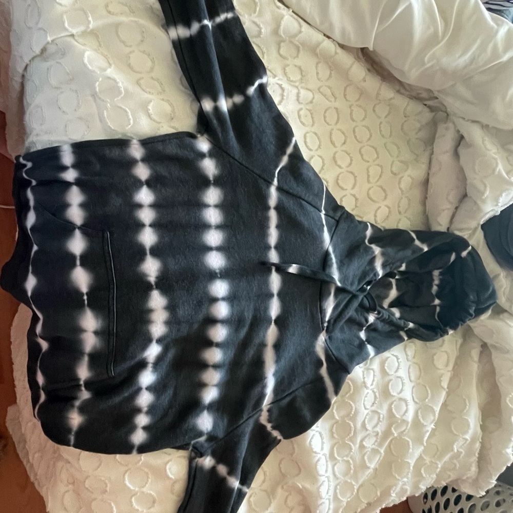 green tea tie dye sweatshirt, size small, black and white